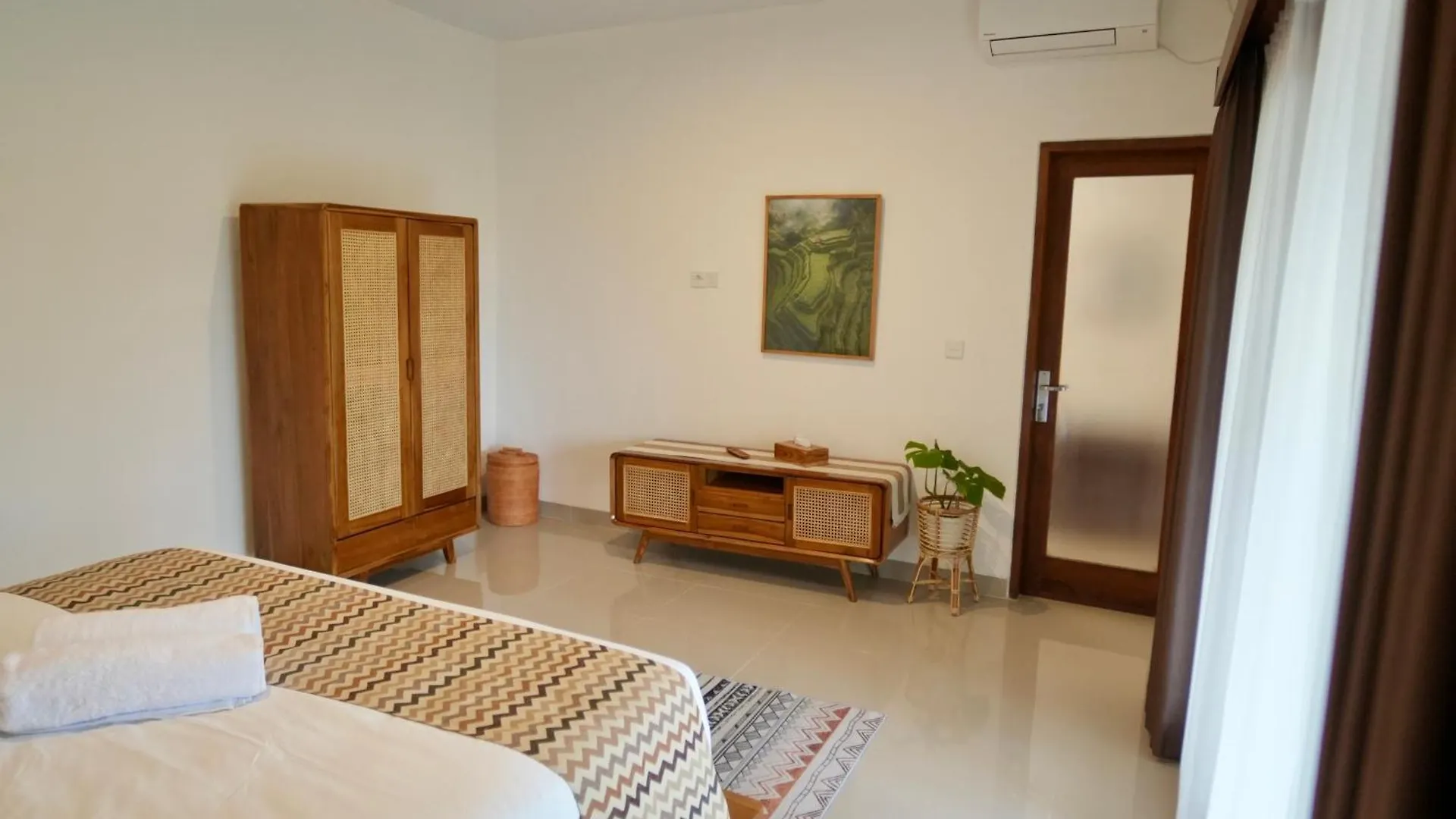 Villa In Seminyak Villa Mitra Dua Ricefield View Relax Kerobokan  Kerobokan (Bali)